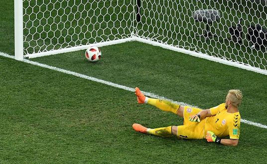  点球大战决胜，门将扑救成胜负关键