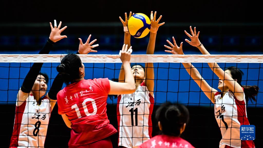  青训小将临危受命，处子球改写比分牌