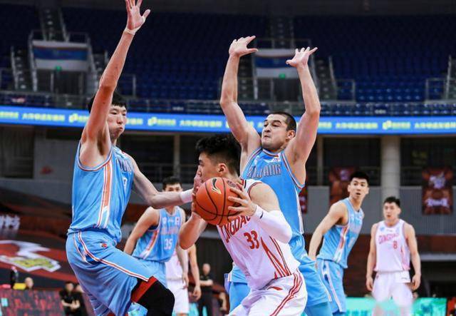  篮球巨星伤愈归来，强势回归引爆全场