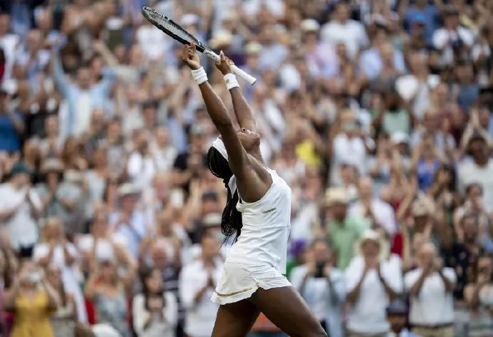  高芙青春风暴席卷赛场横扫前辈名将