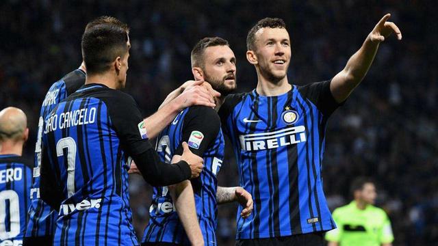  国际米兰锋线火热，大胜对手巩固榜首  