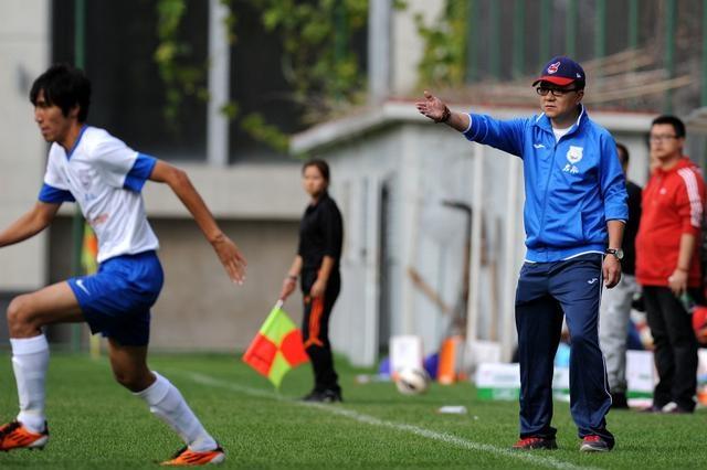  草根球队圆梦记，业余选手击败职业队